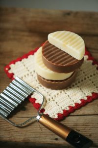 How to Make Homemade Soap Image